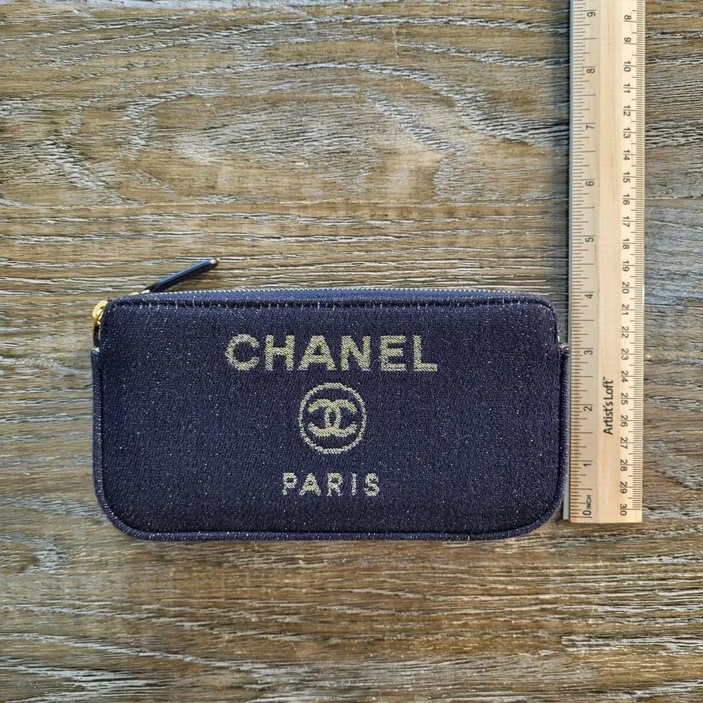 Chanel Deauville Chain Wallet navy blue Glittered Canvas Clutch with Chain